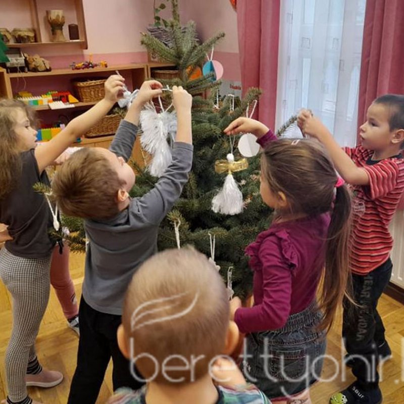 Tama angyalkák érkeztek a Vass Jenő oviba 43